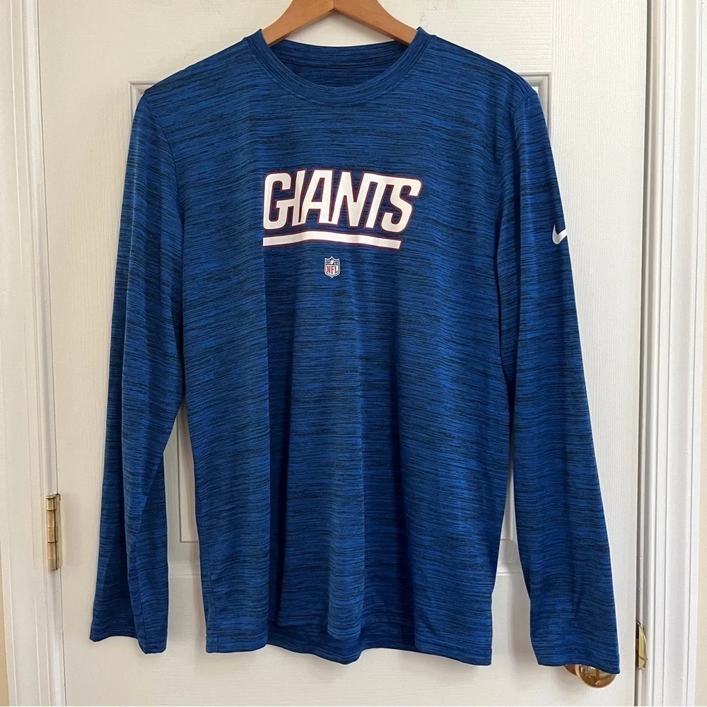 Nike Giants Long Sleeve T-Shirt. M.